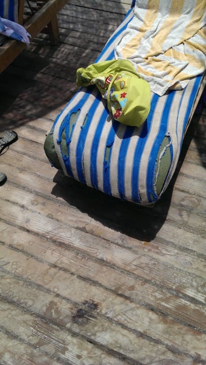 Liegen auf dem Steg Stella Beach Resort & Spa Makadi Bay