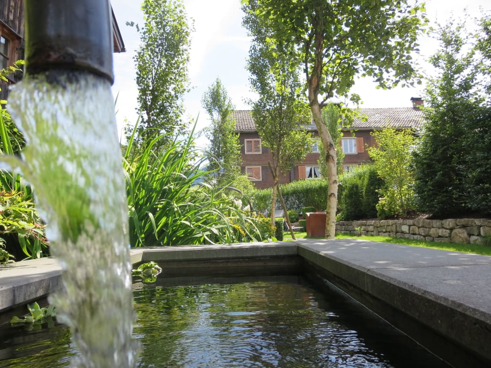 Blick zum Haupthaus Hirschen Schwarzenberg - Fine Hotel, Restaurant & Spa