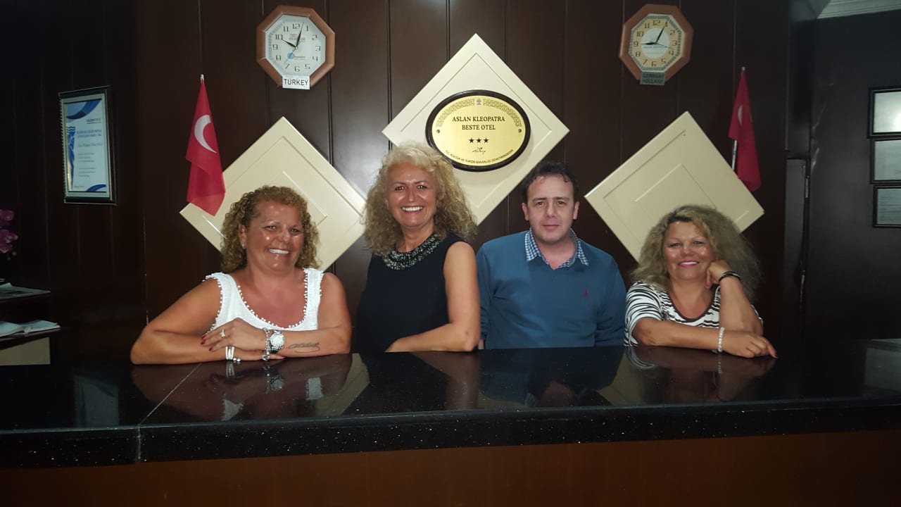 Sehr nette Bedienung, Ati sehr freunlich Hotel Aslan City Kleopatra