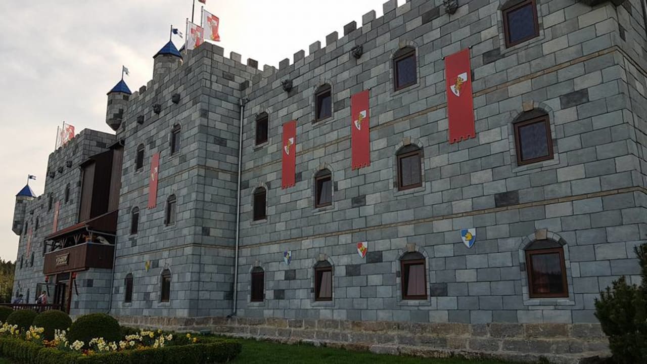 Außenansicht LEGOLAND Ritterburg & Königsburg & Drachenburg