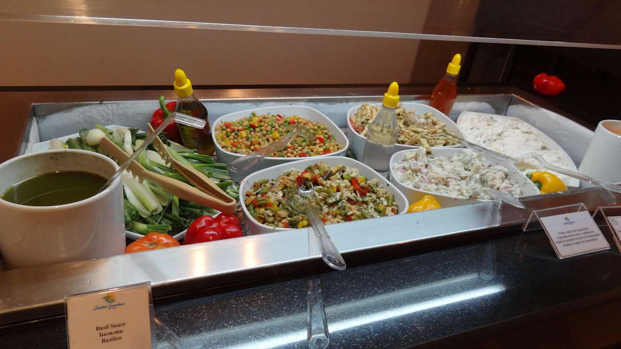 Salat-Büffet  Sultan Gardens Resort