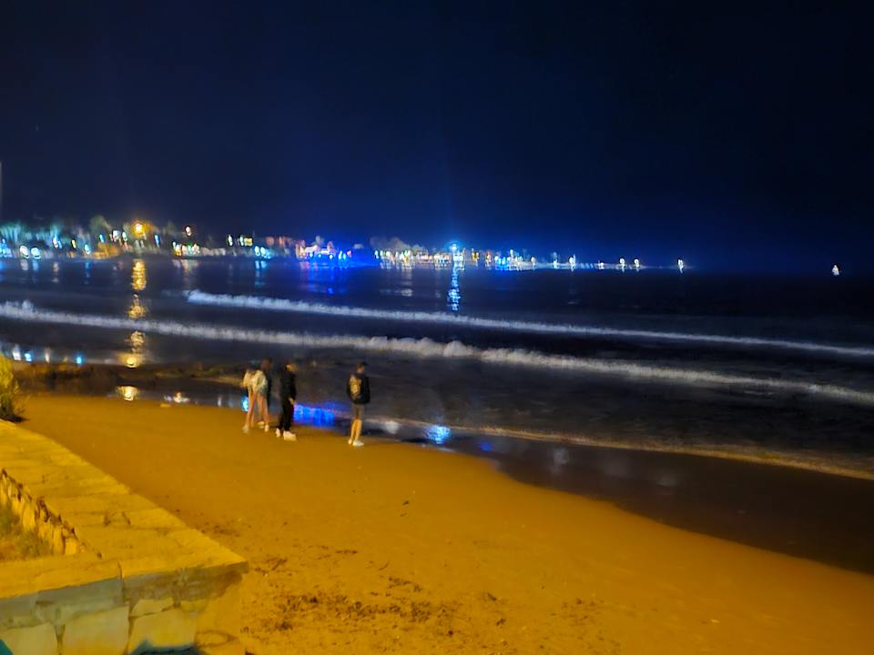 Strand Sayanora Hotel