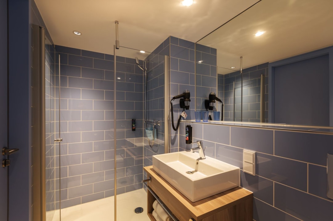 Zimmer Holiday Inn - the niu, Mood Mainz