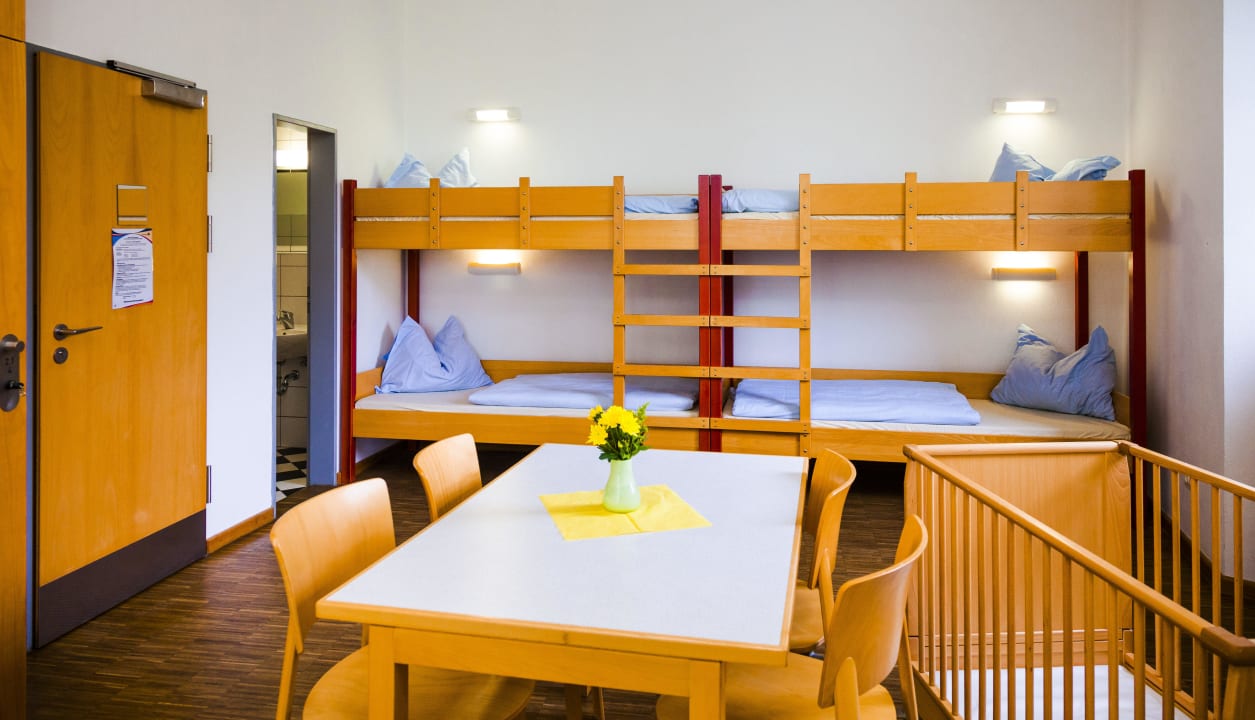 Mehrbettzimmer Jugendherberge Passau
