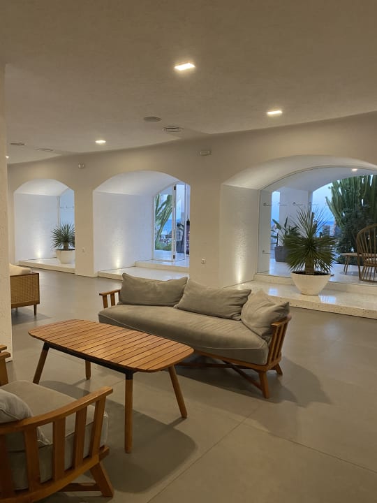 Lobby Hotel Petra Mare