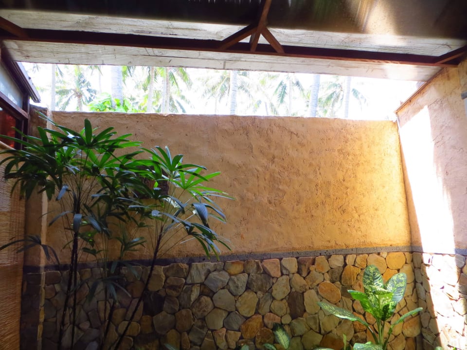 Zu öffnendes Dach im Bad Bamboo Village Beach Resort & Spa