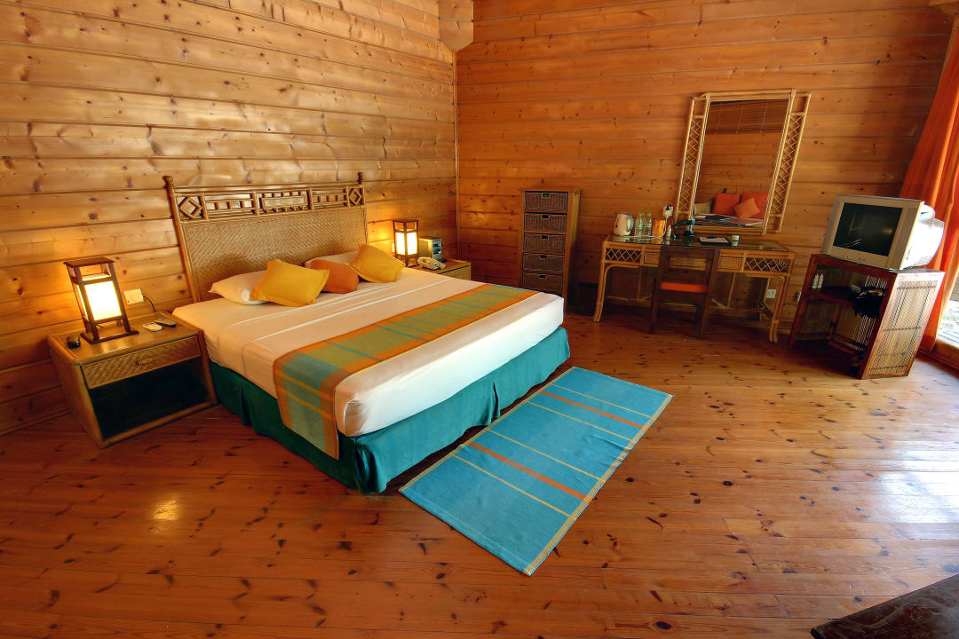 Beachbungalow 403 Meeru Maldives Resort Island