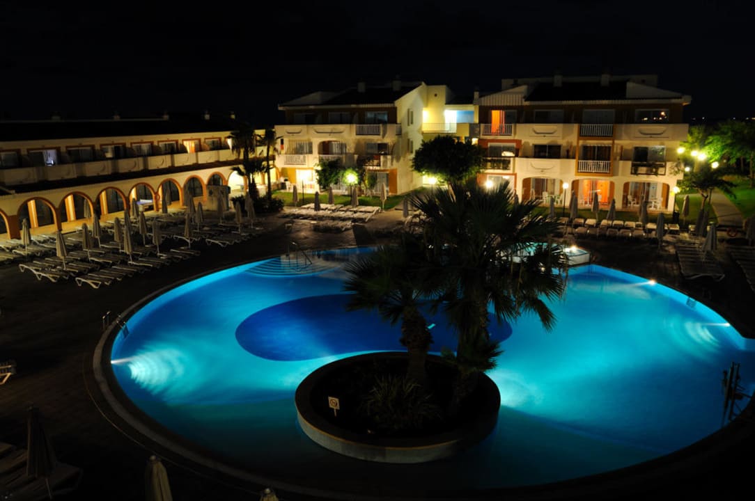 Pool 1 nachts blau punta reina