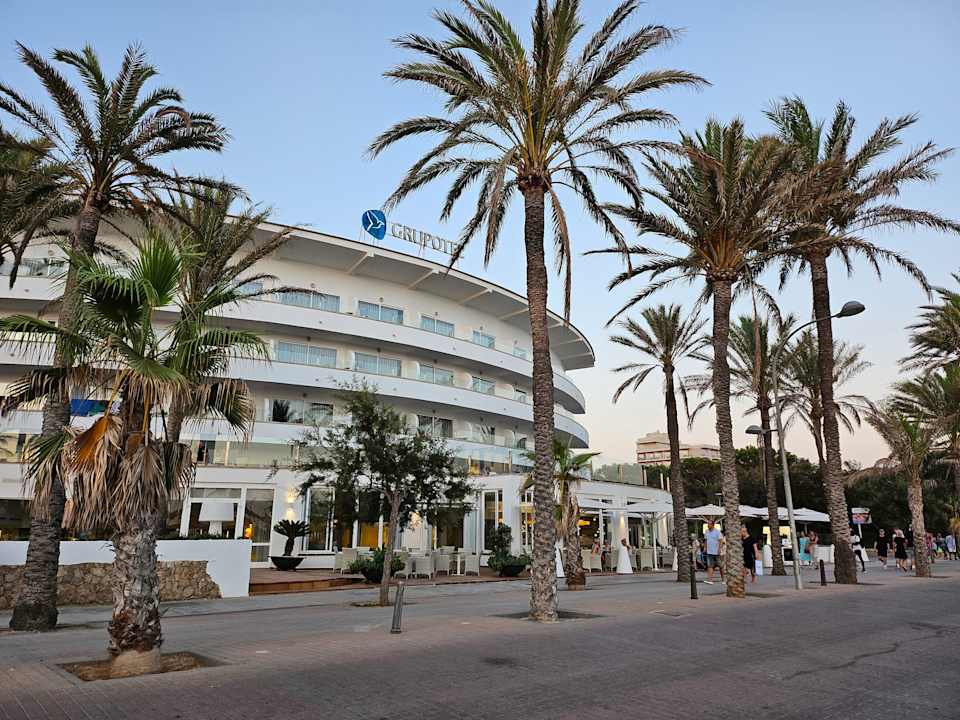 Außenansicht Grupotel Acapulco Playa - Adults Only