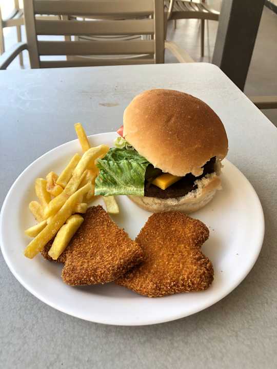 Gastro Side Breeze Hotel
