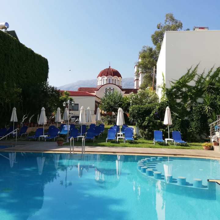 Pool Apartments Tarra