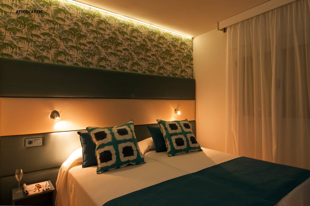 Attic living room Hotel Apartamento Bajamar