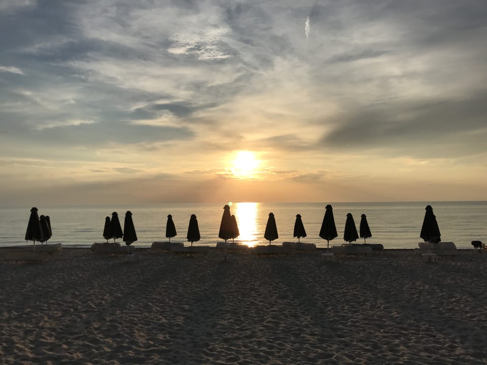 Strand Possidi Holidays Resort & Suite Hotel