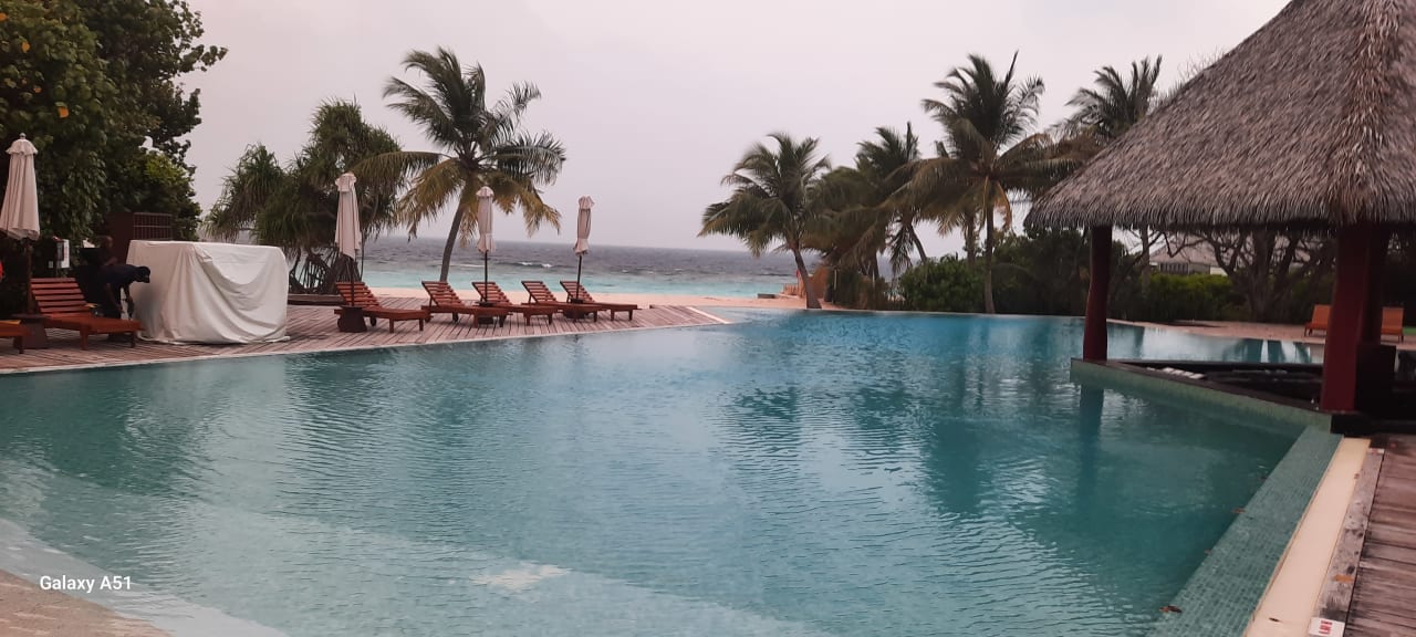 Pool Adaaran Select Meedhupparu Island Resort - Premium All Inclusive