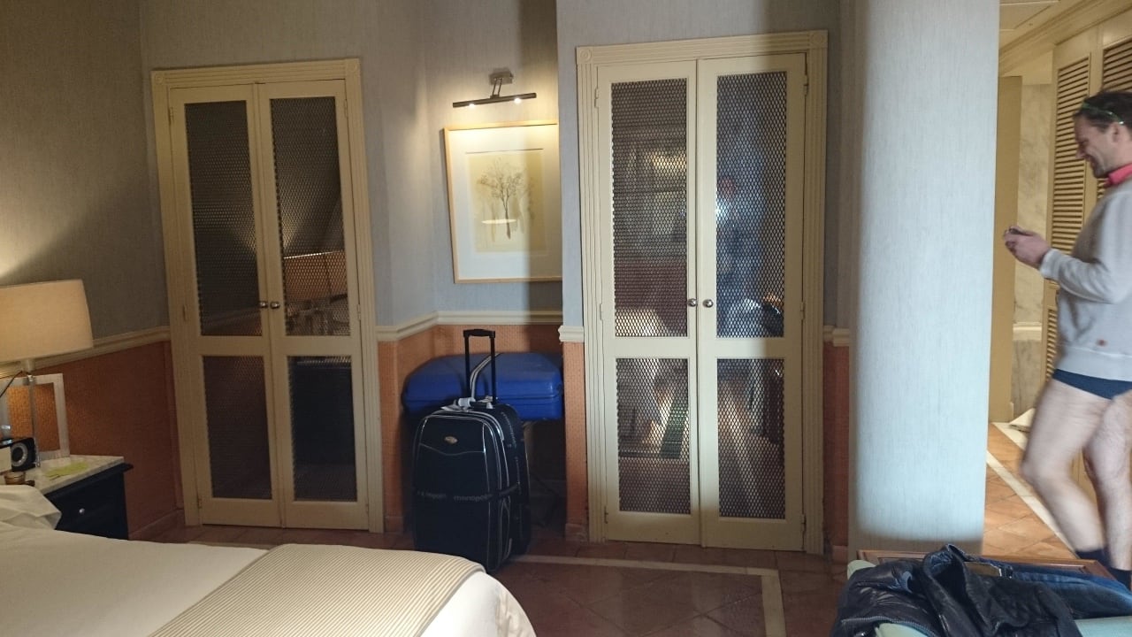 Juniorsuite 226 Schränke Bahía del Duque