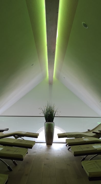 Pool Weingut Landhotel Gernert