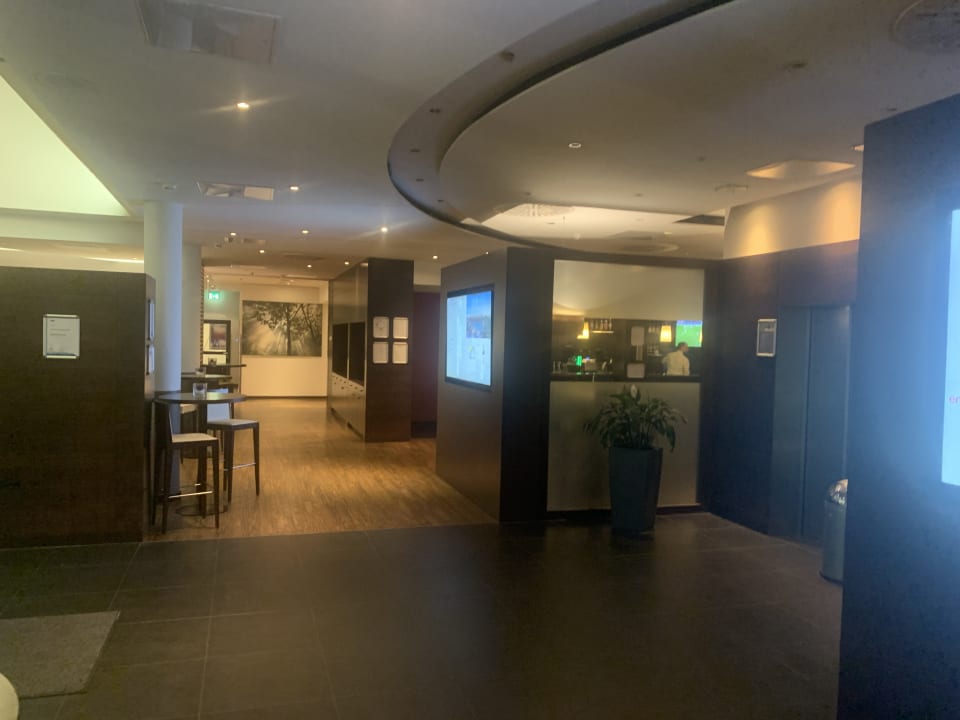 Lobby NH Frankfurt Airport West