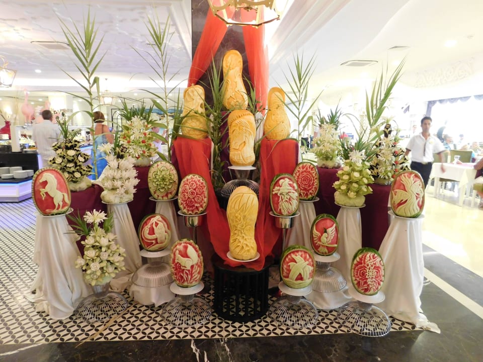 Tolle Schniitzerein Mary Hotel Side