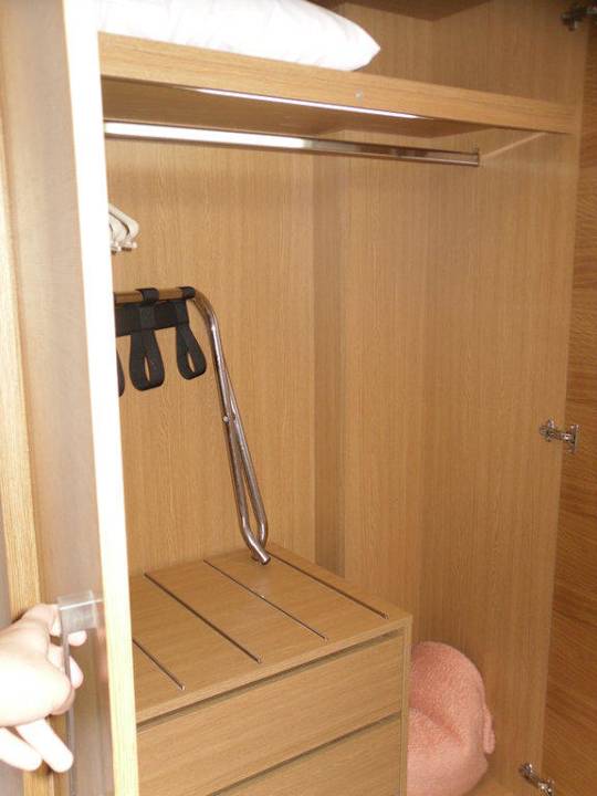 Beleuchteter Schrank Doreta Beach Resort & Spa