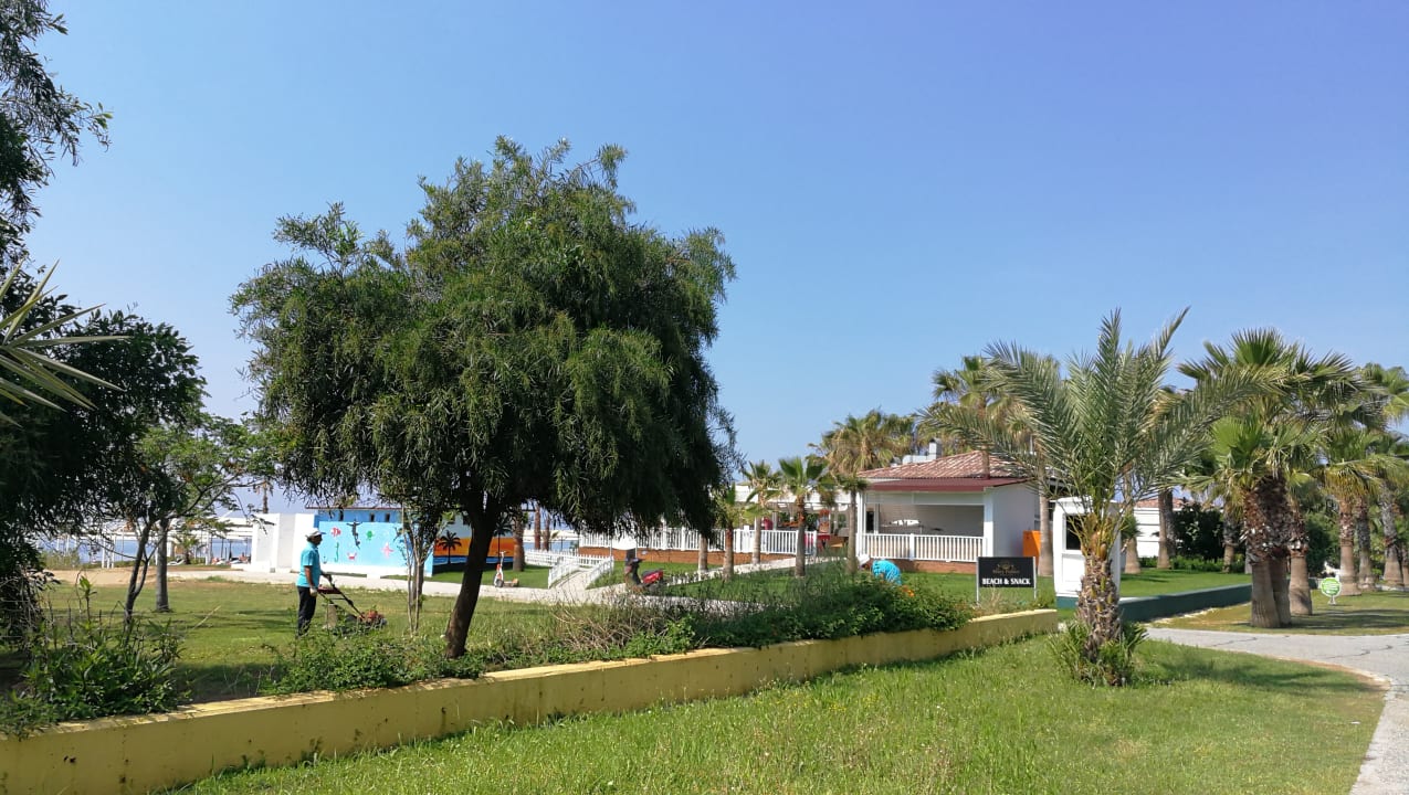 Weg zum Strand Mary Hotel Side