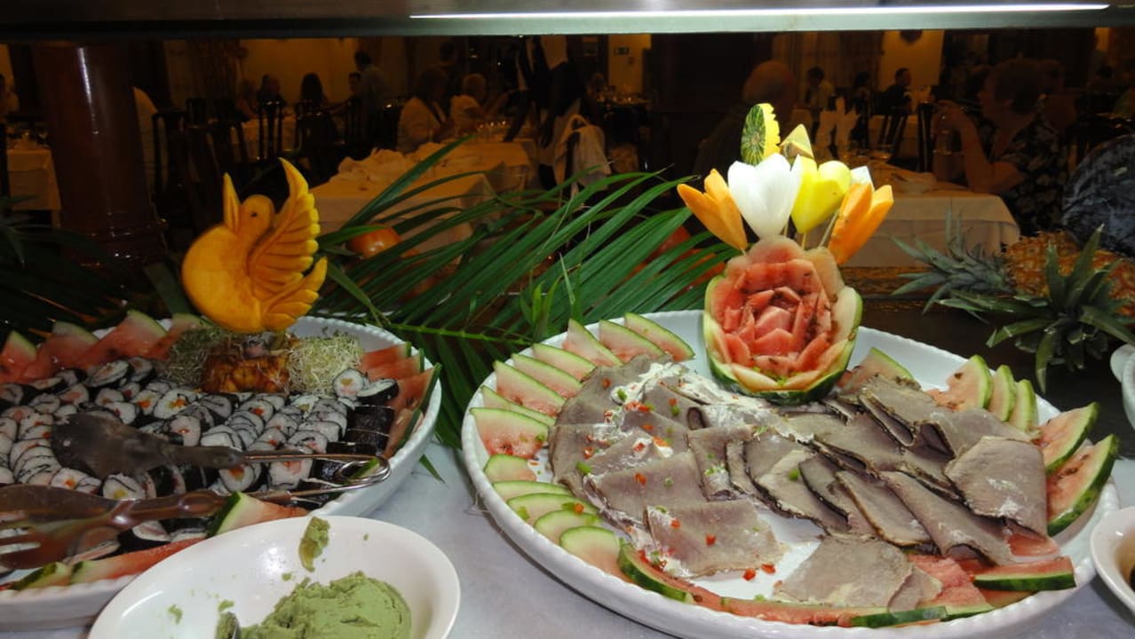 Abendbüffet immer kreativ gestaltet Hotel Riu Negril