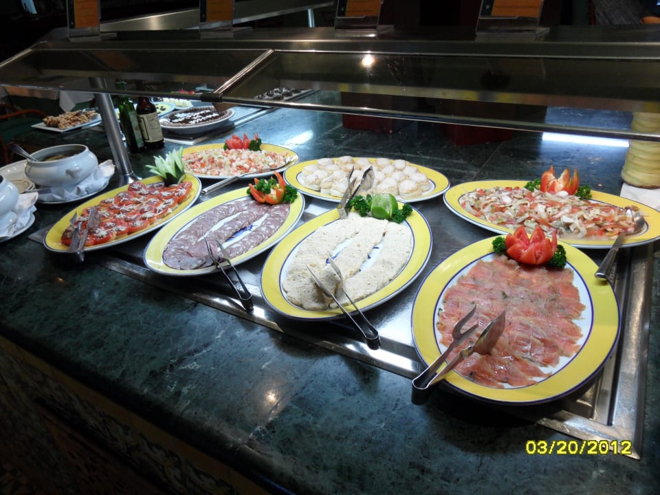 Buffet Iberostar Waves Costa Dorada