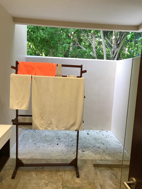 Bad Summer Island Maldives