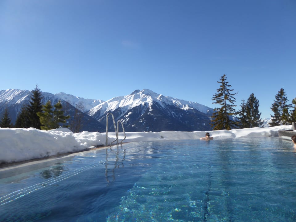 Pool NIDUM Casual Luxury Hotel