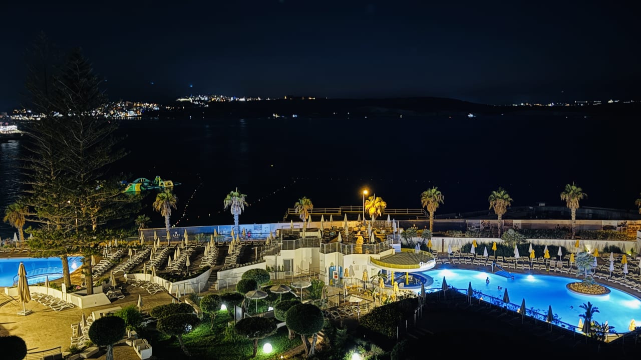 Pool DoubleTree by Hilton Malta