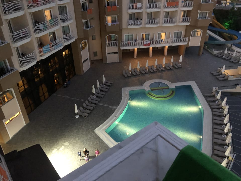 Pool Side Mare Resort & Spa