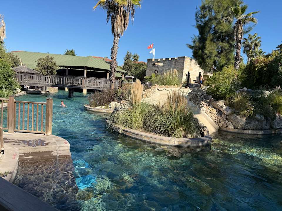 Pool Club Grand Side