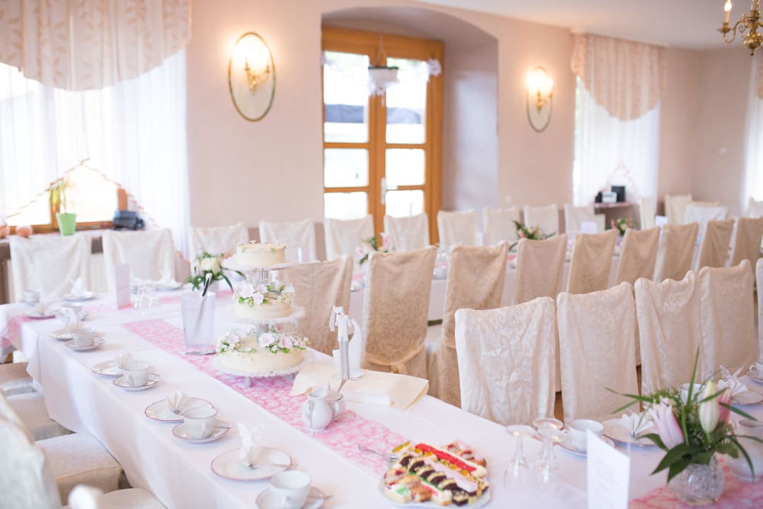 Festsaal für Hochzeit Schloss Weißenburg Hotel & Restaurant