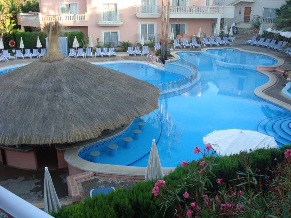 Pool R2 Lago Playa Park