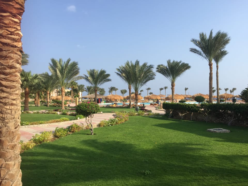 Garten Three Corners Sea Beach Resort