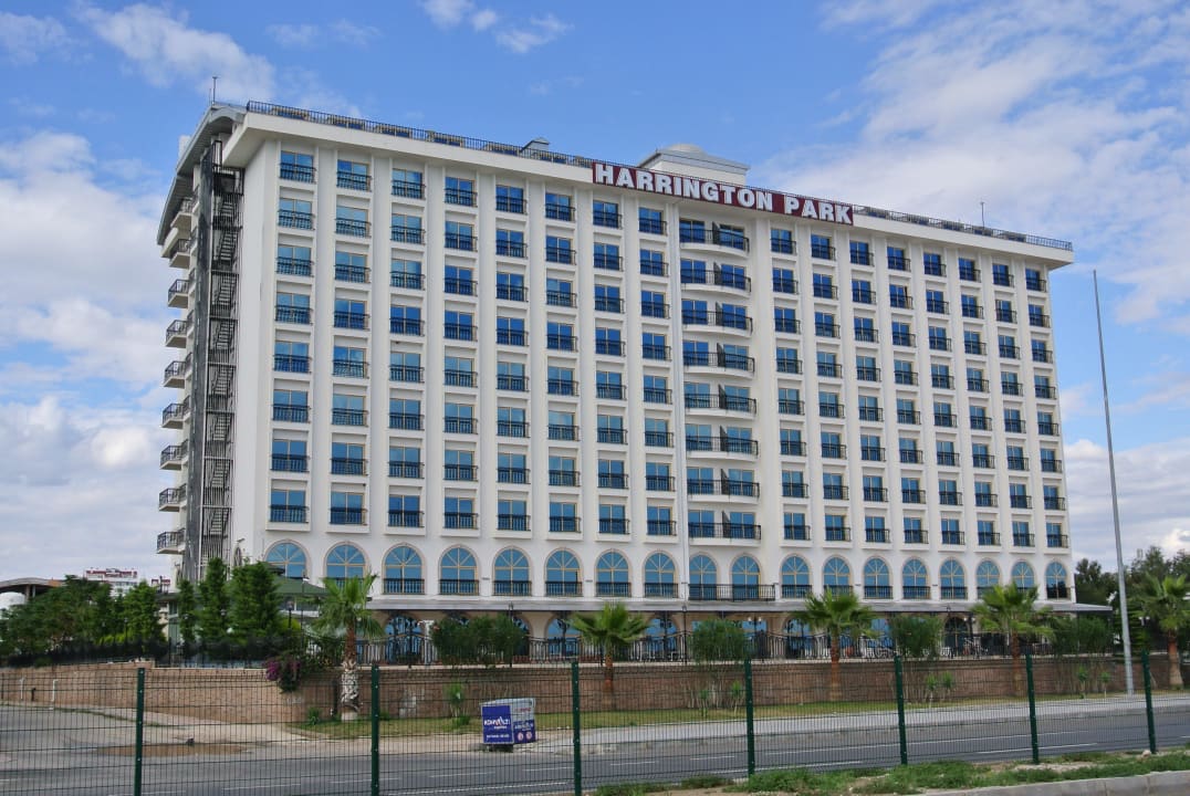 Außenansicht Megasaray WestBeach Antalya