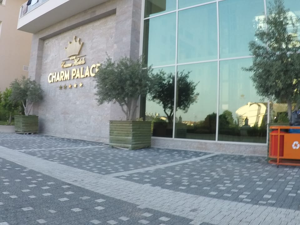 Außenansicht Well Palace Side