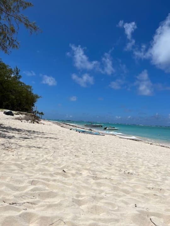 Strand Crystals Beach Resort Belle Mare, a member of Radisson Individuals