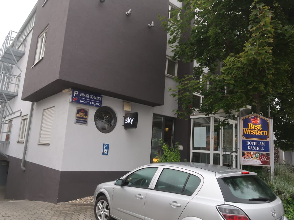 Eingangsbereich Hauptgebäude PLAZA INN Heilbronn