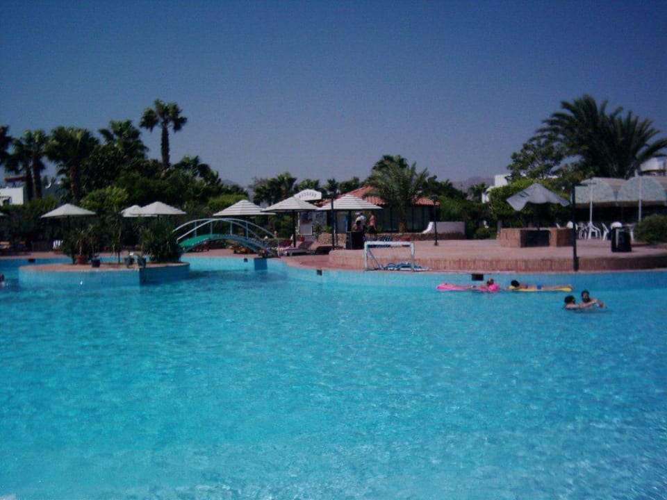 Pool Lotus Bay Beach Resort