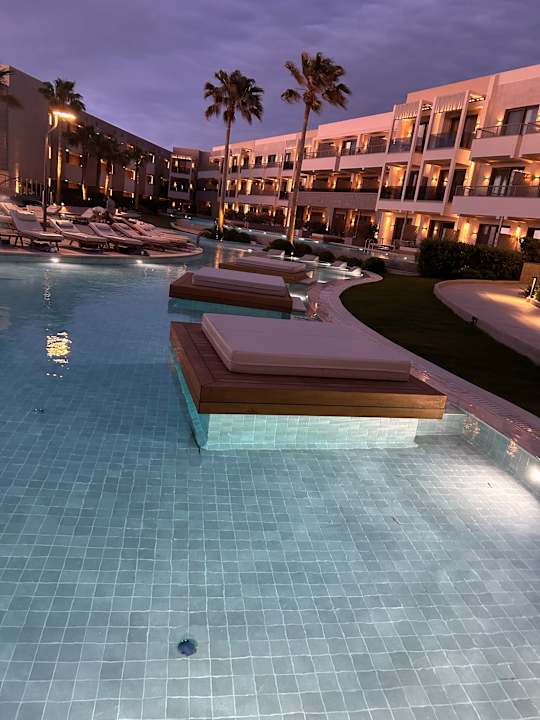 Pool AMIRA Luxury Resort  Adults Only