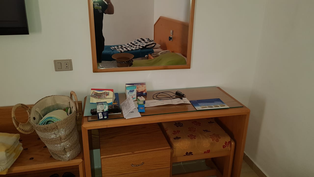 Zimmer Menaville Safaga