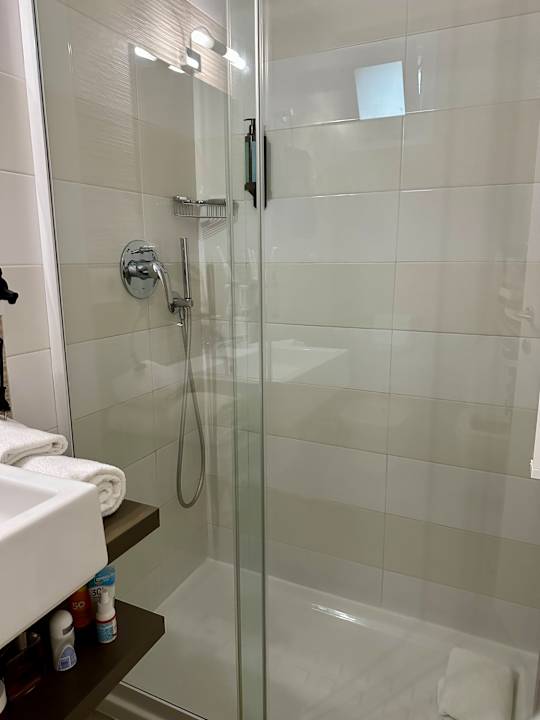 Zimmer Torre Cintola Greenblu Sea Emotions