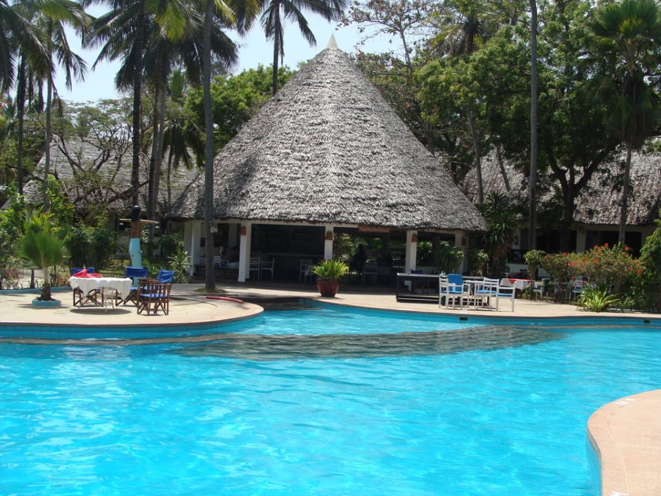 Bar Kilifi Bay Beach Resort