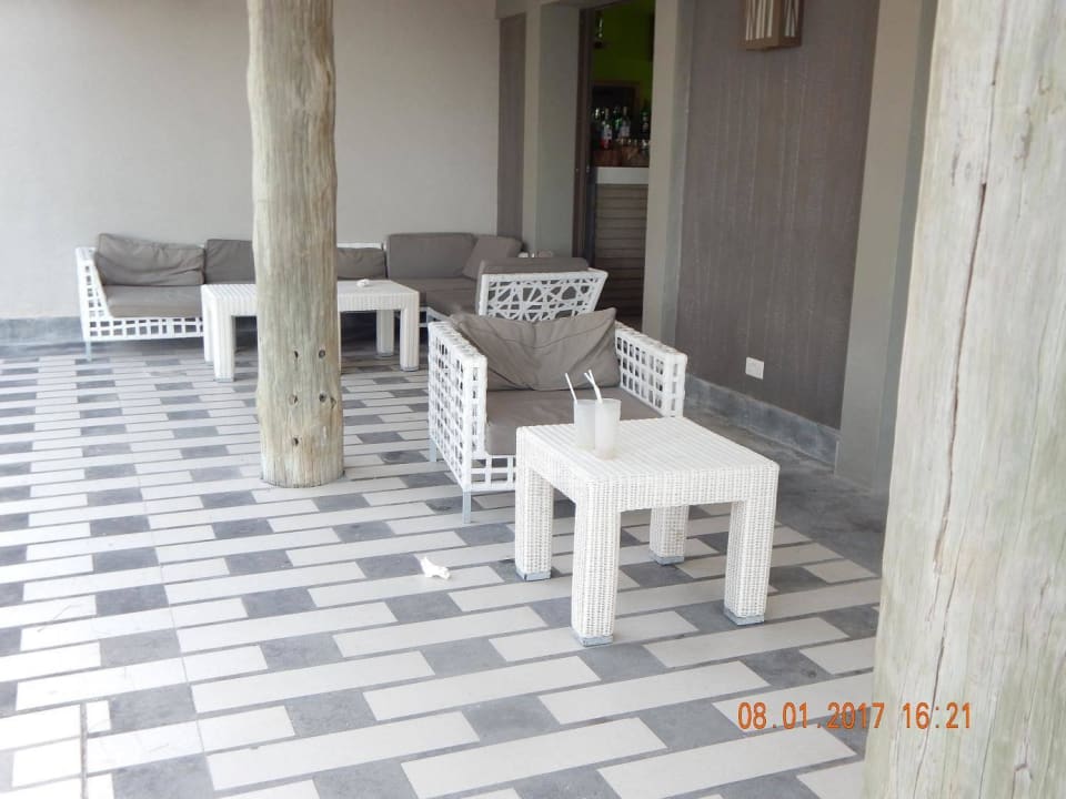 Nicht einladend Crystals Beach Resort Belle Mare, a member of Radisson Individuals