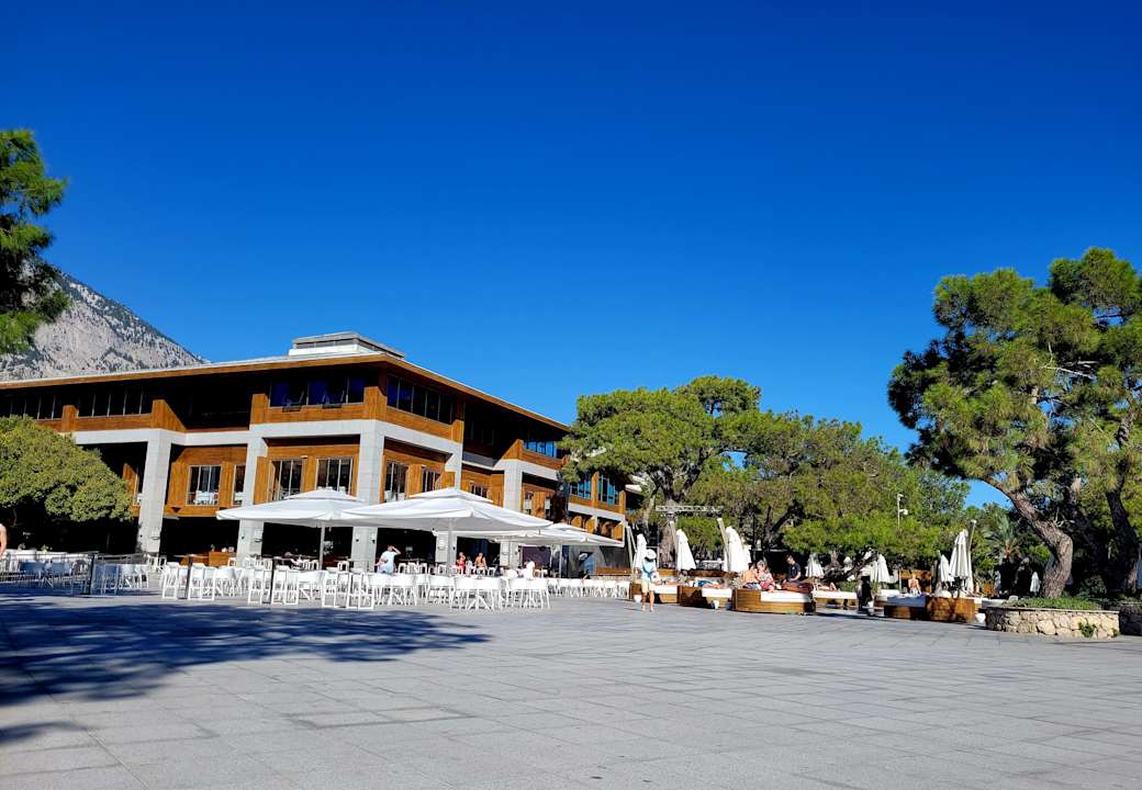 Außenansicht Rixos Sungate