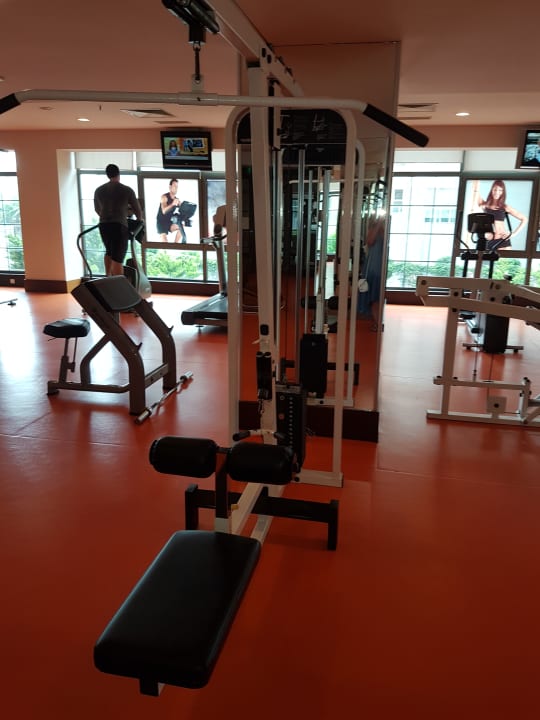 Fitnessraum Limak Lara Deluxe Hotel & Resort