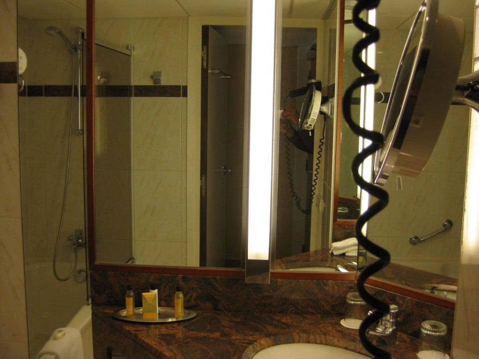 Bad Hotel Paris Marriott Rive Gauche