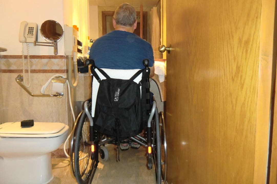 Rolli Dusch- und WC Raum Continental Hotel Hurghada