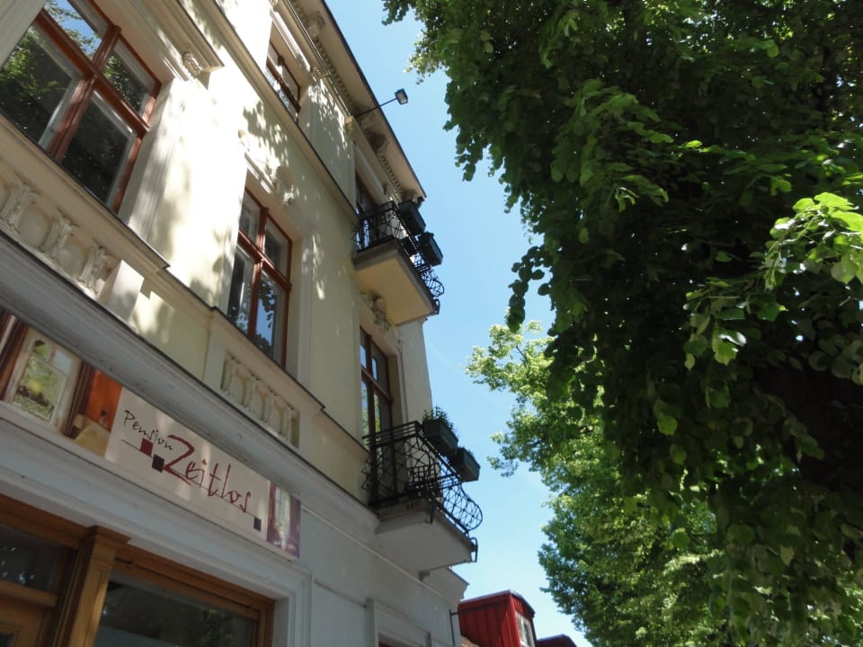 Aussenansicht Pension Zeitlos