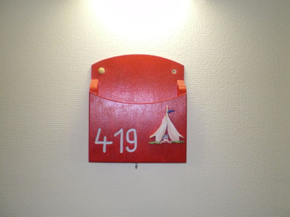Holzbriefkasten an jedem Zimmer Casa Familia Familienferienstätte